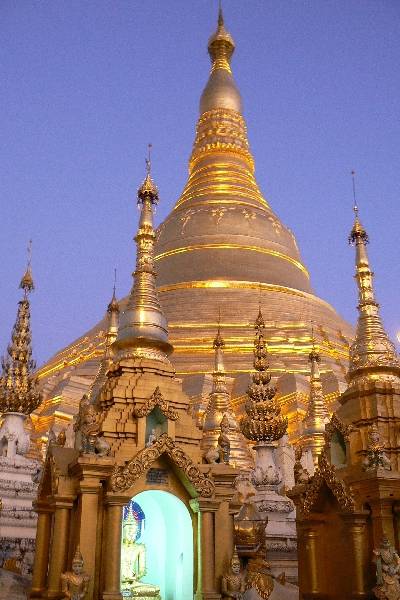 07 Shwedagon Pagoda Yangoon